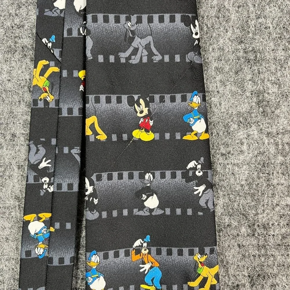 Disney Tie Mens 54